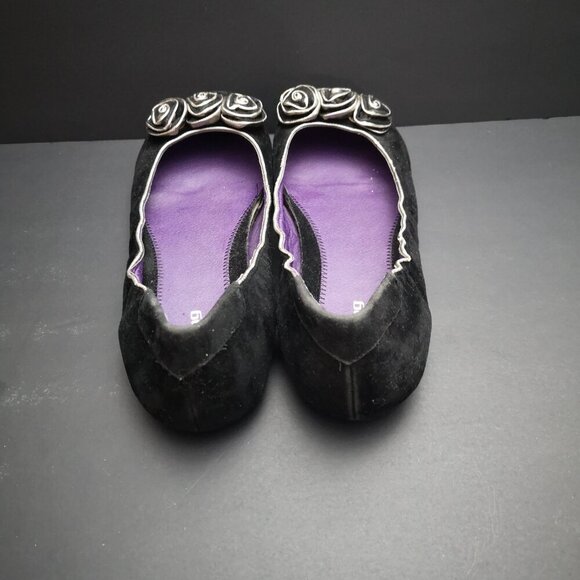 Call It Spring Ladies Size 39 (8.5 US) Black Faux Suede Flats - Picture 5 of 10